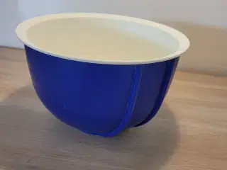 Tupperware røre/ bage skål lille