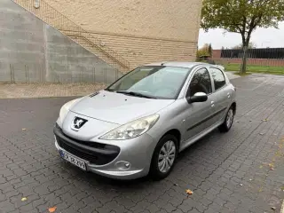 Peugeot 206+ 1,4 benzin