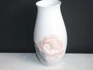 Vase med pæon, Bing og Grøndahl 