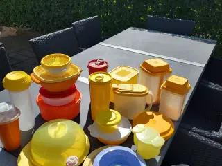 Tupperware 