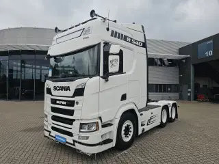 Scania R540 6x2, Trækker