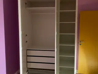 Pax klædeskab 