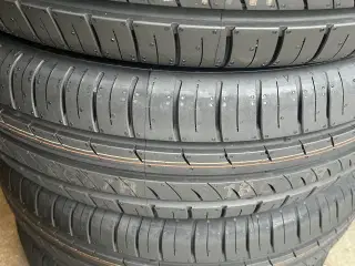 Nye 185-65-15 sommerdæk. Kumho.