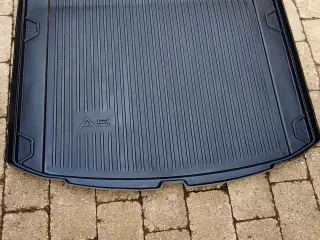Bagagerumsbakke til Audi A5 Sportback