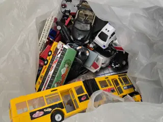 Blandede biler i forskellige størrelser