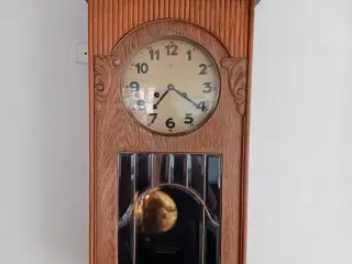 Vægur