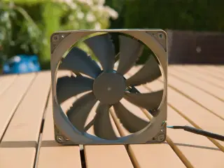 Premium Noctua NF-P14s Redux 140mm Blæser