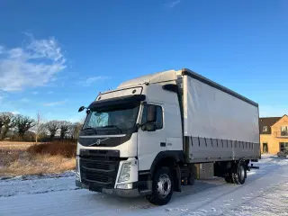 Volvo FM330