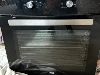 Ovn. Beko indbygnings