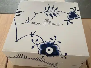 Royal Copenhagen blå mega riflet ø 24