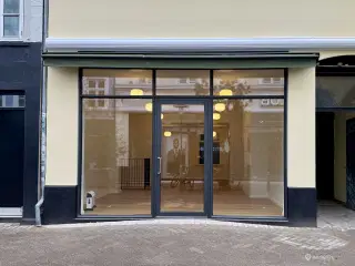 56 kvm. butik & 47 kvm. lager m.m. på gågaden i Odense