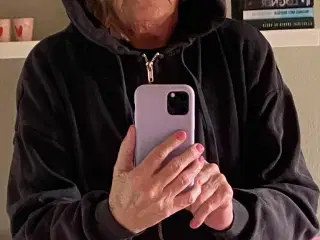 Sort joggingsæt med bluse og bukser