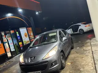 Peugeot 207 1.4 HDI 2010 med lav k