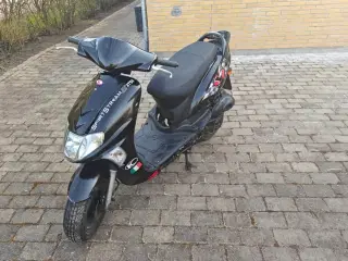 Kymco scooter 
