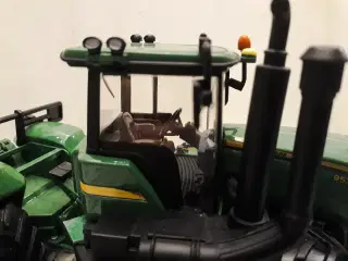 Britains Ertl John Deere 9530