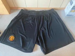 Manchester united shorts