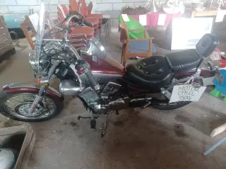Lifan LF250 - god stand