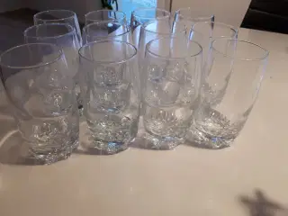 12 vandglas 