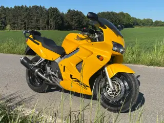Honda VFR800FI nysynet 