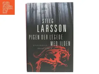 Pigen der legede med ilden fra Gyldendals Bogklubber af Stieg Larsson (Bog)