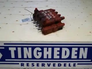 Dronningborg D7200 Hydraulikventil 28751329