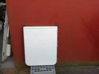   knaus Underdør Ny