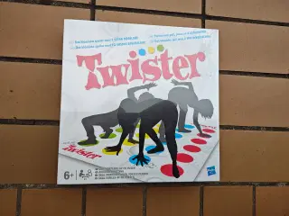 UBRUGT Twister Brætspil NYT I FOLIE