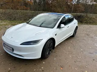Tesla Model 3  RWD