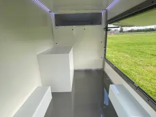 Fabriksny FOODTRUCK / MADVOGN - Indret selv