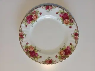 4 Old Country Roses Royal Albert tallerkner. 