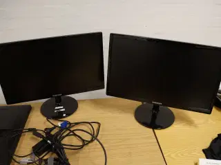 2 stk. Skærme SAMSUNG