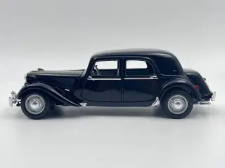 1952 Citroën 15CV V6 1:18  