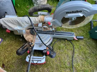 Metabo Kapgeringssav med bord