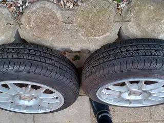 Peugeot, Citroen Toyota alufælge med sommerdæk.