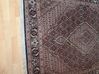 Ægʻte persisk tabriz