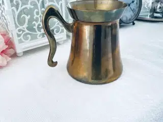 Gammel kande med masser af patina 