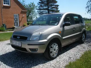 Ford Fusion 1,6I 5 dørs