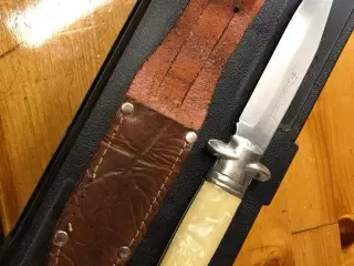Antik kniv Elosi
