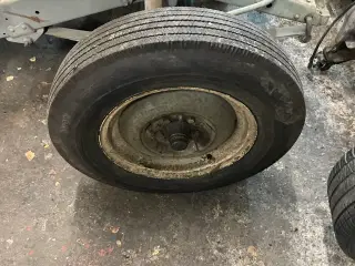 plymouth 1937 komplette hjul 16" nye dæk og slange