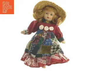 Dukke med stråhat (str. 17,5 cm)