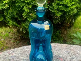 * Klukflaske, blå - fra Holmegaard (28 cm)