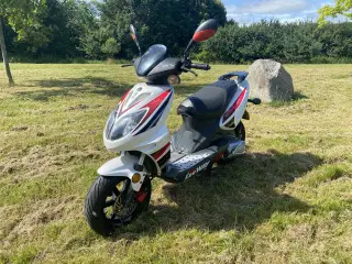 Keeway f-act 30 km/t – 2. takt