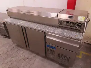 Kølebord med serveringstop