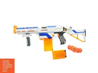 Legetøjsblaster med skumpile fra Nerf (str. 65 x 24 cm)