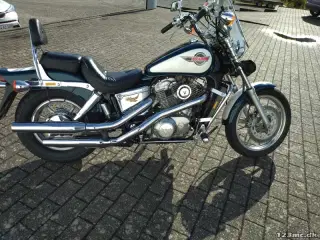 Honda VT 1100