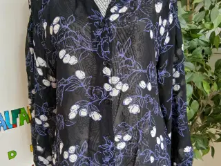 Bluse. Masai. Str Small 