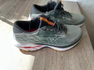 Mizuno Running