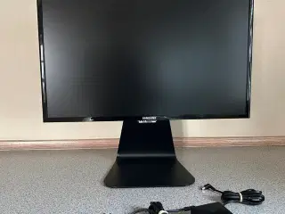 Samsung S24F352FHU 24” PC-skærm.