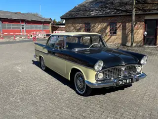 Simca Vedette Chambord V8 årg 1958.
