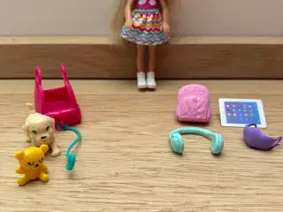 Chelsie (Barbie-søster) med hundehvalp og tilbehør